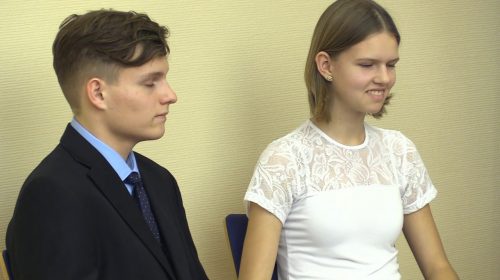 Ajkai Életút díszoklevél és Ajka Városért Alapítvány díja sikeres ajkai fiataloknak