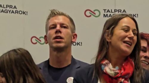 Kossuth Lajos szavai újra felcsendültek Ajkán: a Tisza Párt a magyar szabadságért énekel