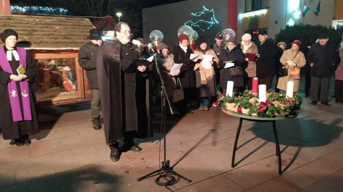 Vendégek vagyunk e földön – Advent Ajkán