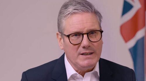 Nyitva kell hagyni a NATO-csatlakozás lehetőségét Ukrajna előtt – üzeni a brit miniszterelnök