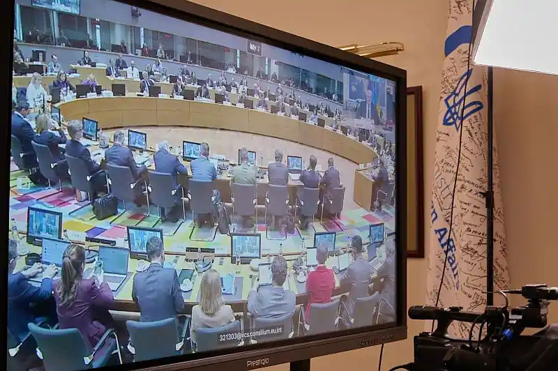 Ukrán külügyminiszter: Magyarország és Szlovákia ne ejtse túszul az Európai Uniót