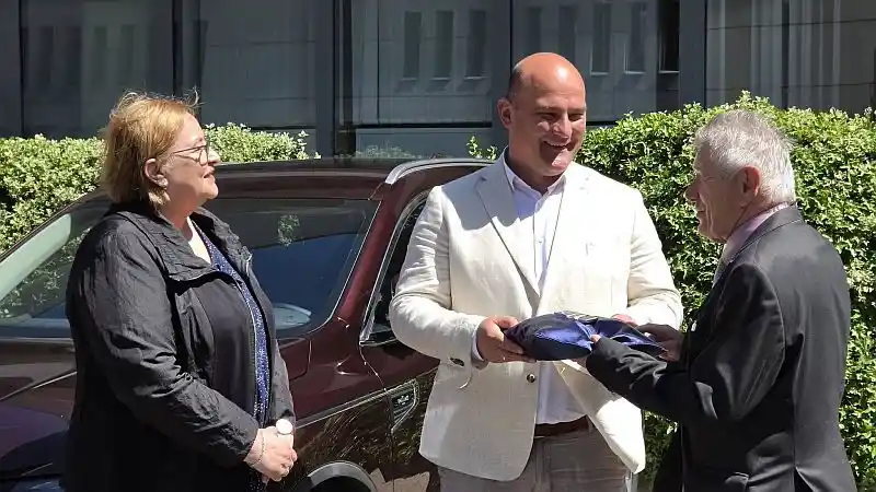 Ajkai segítség Csortkivnek: Stabil vízdíjak és közvetett támogatás a védelemnek
